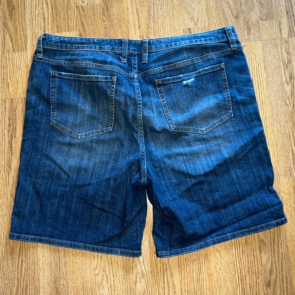 Jean Shorts - Picture 4 of 5